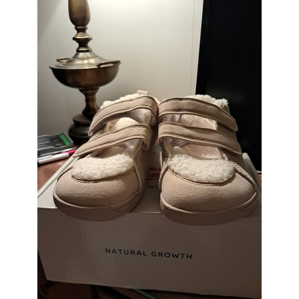 WateLves Kids Barefoot Shoe For Wide Feet Size 12 (30) Beige
